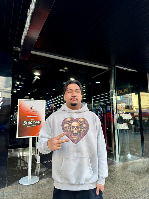 END OF WORLDS SNOW WASH FLEECED HOODIE